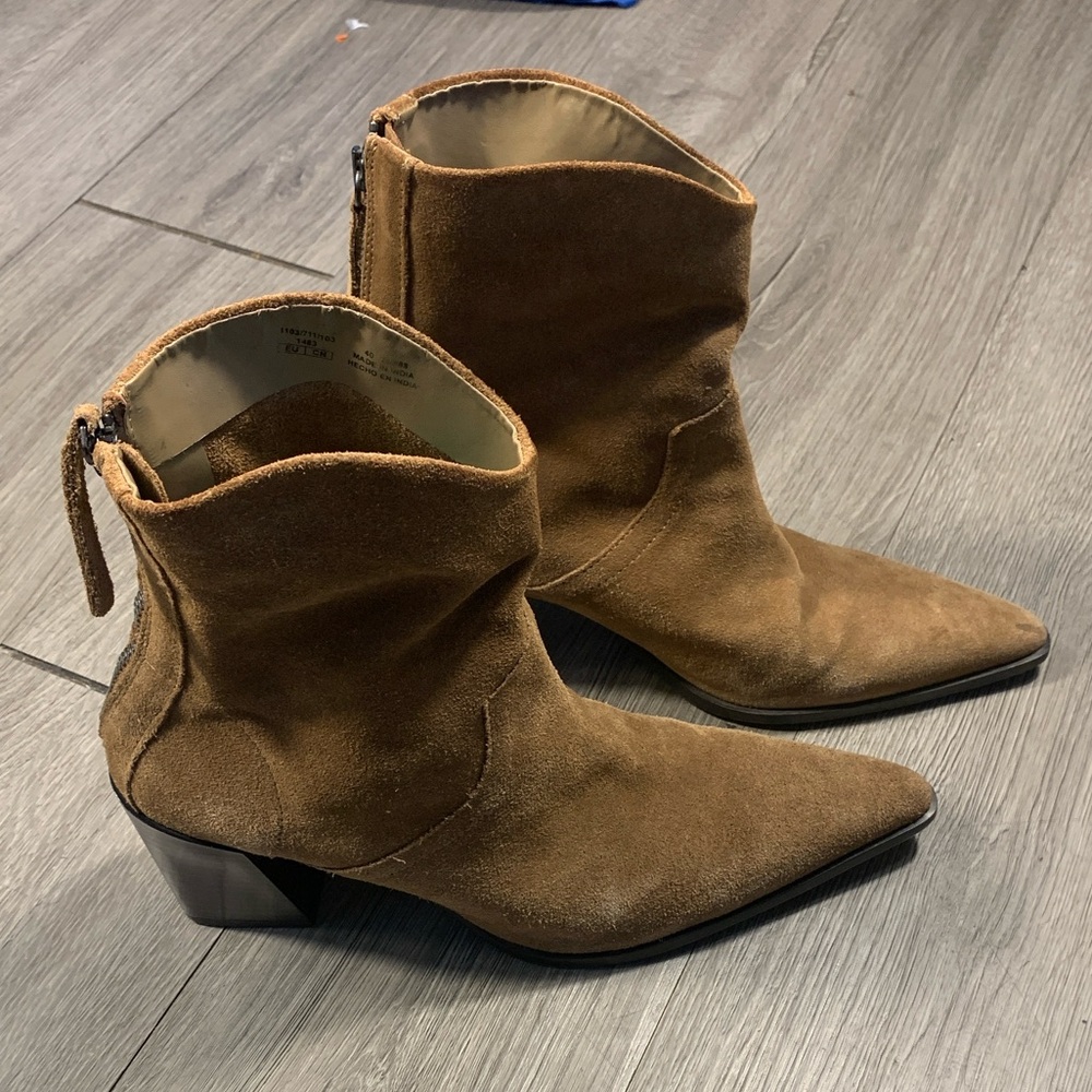 Zara Brown Suede Pointed Toe Western‎ Style Ankle Boots size 40 = 9